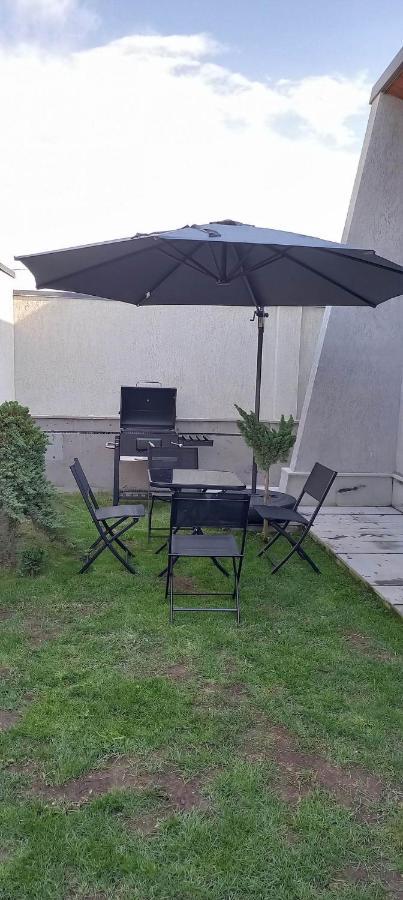 Grey House Aparthotel Zovuni Ngoại thất bức ảnh