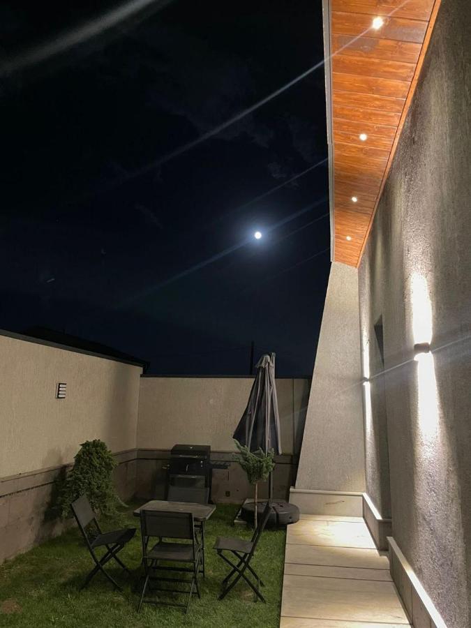 Grey House Aparthotel Zovuni Ngoại thất bức ảnh